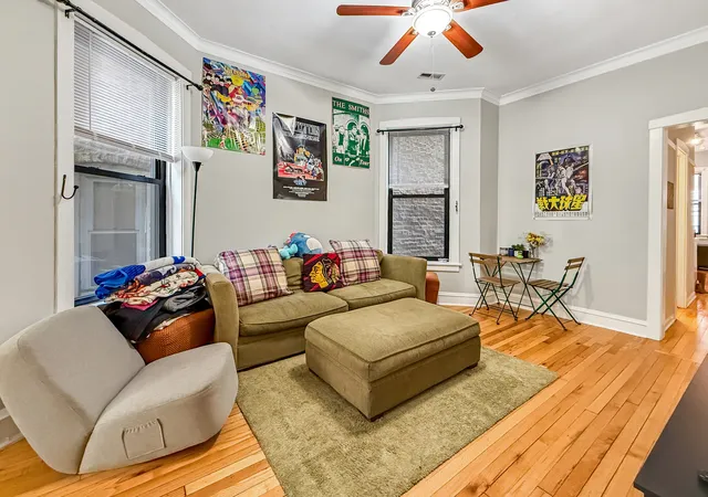 4th image of Henderson Square, Chicago, IL 60657