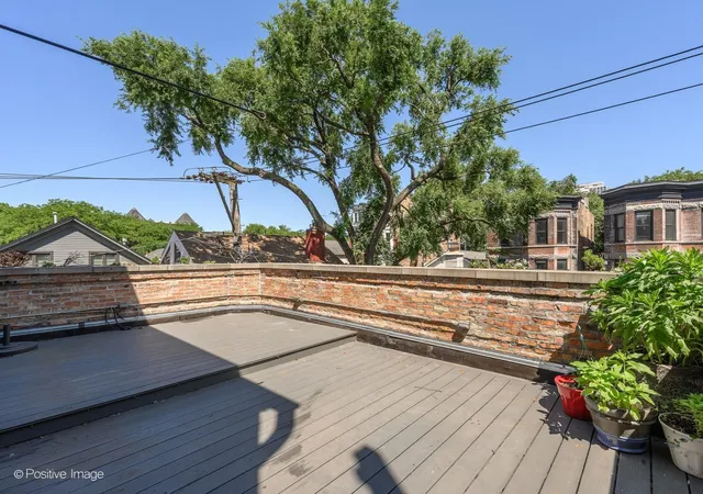 40th image of 230 W Saint Paul Ave, Chicago, IL 60614 | MLS# 12666985
