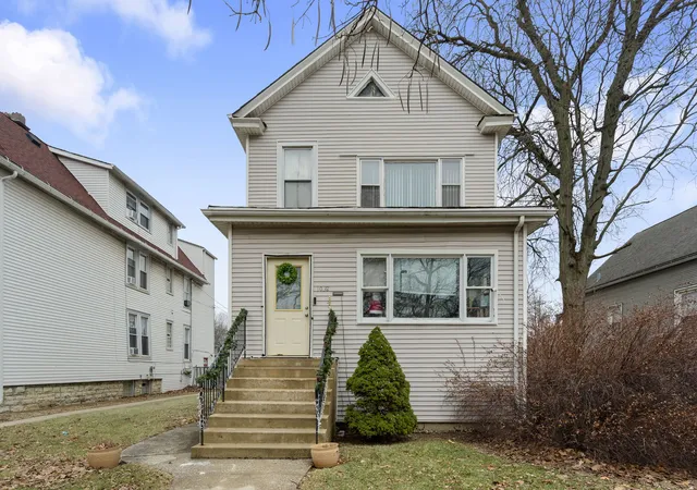 Homes for sale in Oak Park, IL | 1032 S Maple Ave, Oak Park, IL 60304 | MLS# 12667016