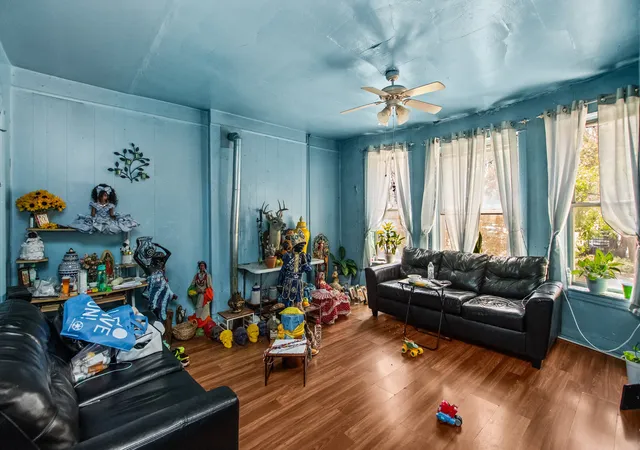 4th image of 1630 W Melrose St, Chicago, IL 60657 | MLS# 12667107