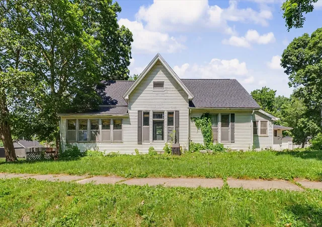 Homes for sale in Mahomet, IL | 307 S Lincoln St, Mahomet, IL 61853 | MLS# 12667188