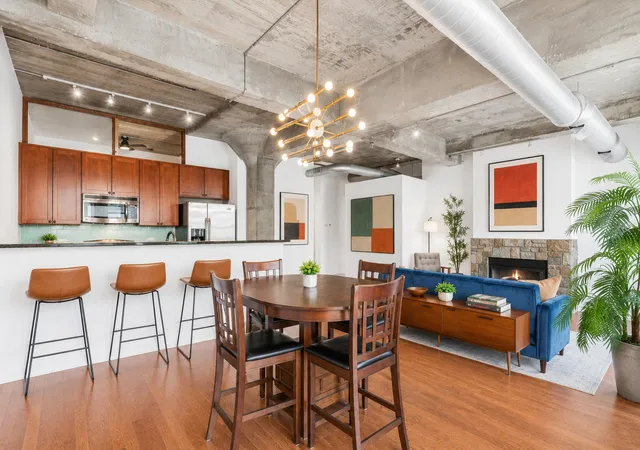 Homes for sale in Chicago, IL | 1150 W 15th St #302, Chicago, IL 60608 | MLS# 12667198