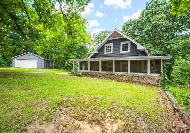 4th image of 252 Sylvan Ln, Creve Coeur, IL 61610 | MLS# 12667232