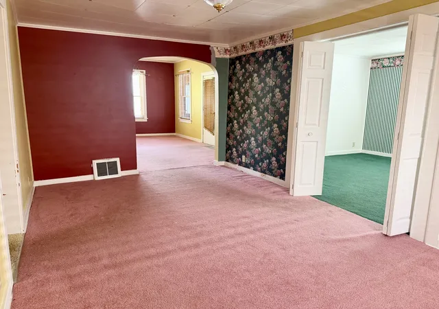 5th image of 822 W Lafayette St, Ottawa, IL 61350 | MLS# 12667240