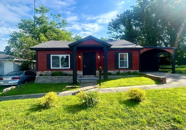 1st image of 309 W 11th St, Metropolis, IL 62960 | MLS# 12667292