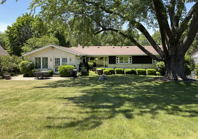 Homes for sale in Ingleside, IL | 34841 N Leonard Ave, Ingleside, IL 60041 | MLS# 12667294