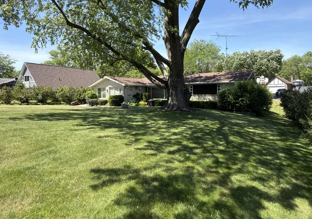 Homes for sale in Ingleside, IL | 34841 N Leonard Ave, Ingleside, IL 60041 | MLS# 12667294