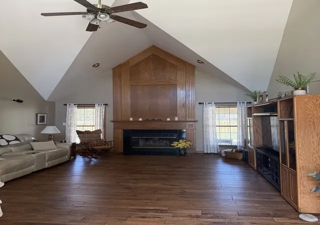 Homes for sale in Sandwich, IL | 1609 Lorraine Dr, Sandwich, IL 60548 | MLS# 12667347