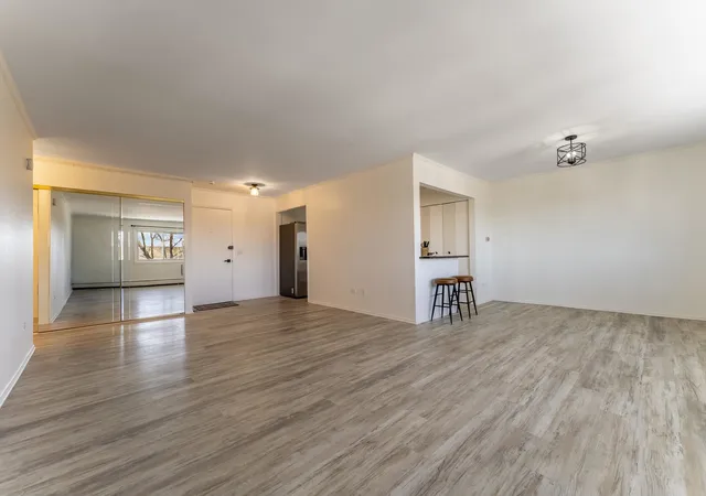 4th image of 10015 Beverly Dr, Skokie, IL 60076