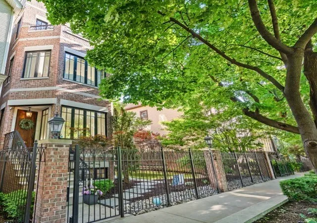 1st image of 1331 W Wolfram St, Chicago, IL 60657 | MLS# 12667378