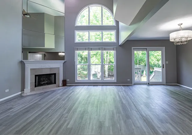5th image of 302 Kazimour Dr, Lake Barrington, IL 60010 | MLS# 12667462