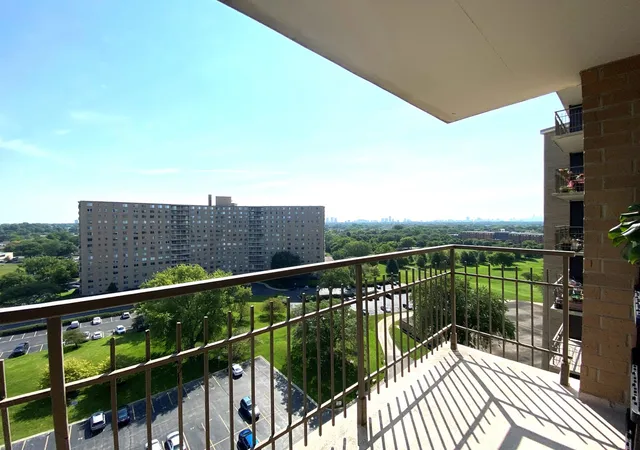 Homes for sale in Chicago, IL | 7033 N Kedzie Ave, Chicago, IL 60645