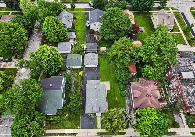Homes for sale in Arlington Heights, IL | 411 N Arlington Heights Rd, Arlington Heights, IL 60004 | MLS# 12667472