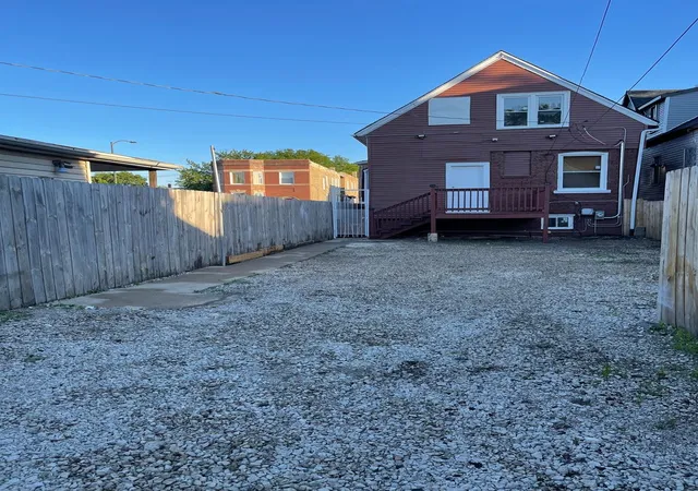 2nd image of 906 W 71st St, Chicago, IL 60621 | MLS# 12667554