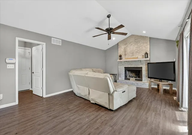 Photo 3 of Single family home for sale at 3296 N Trainer Rd, Rockford, IL 61114 | MLS# 12667588 | Listing updated on 2026-09-23