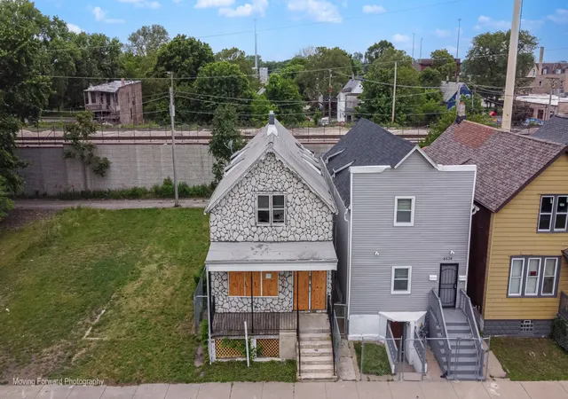 Homes for sale in Chicago, IL | 5538 S Perry Ave, Chicago, IL 60621 | MLS# 12667592