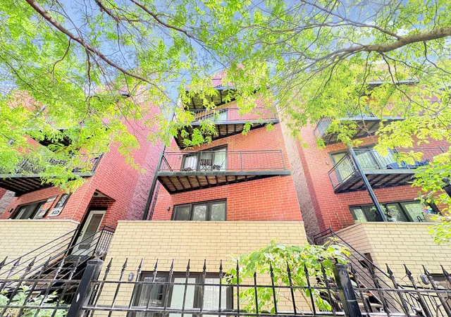 Homes for sale in Chicago, IL | 25 E 26th St #2, Chicago, IL 60616 | MLS# 12667653