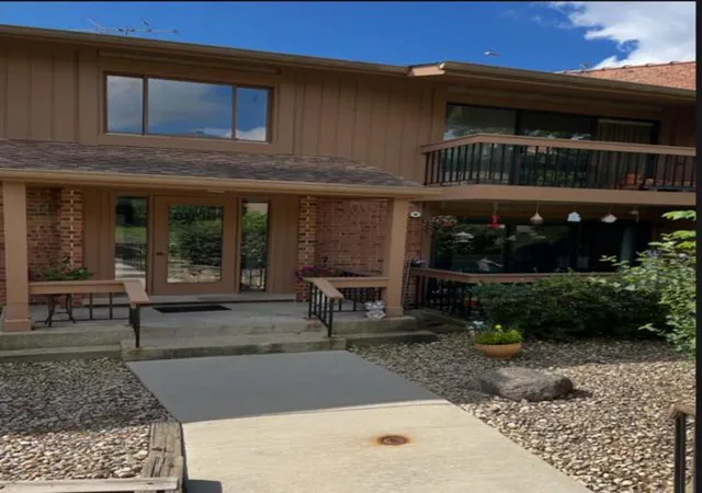 Homes for sale in Burr Ridge, IL | 8090 Garfield Ave #3-1, Burr Ridge, IL 60527 | MLS# 12667670