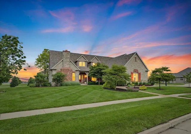 Photo 3 of Sale Pending at 1301 English Oak Dr, Champaign, IL 61822 | MLS# 12667701 | Listing updated on 2026-09-25