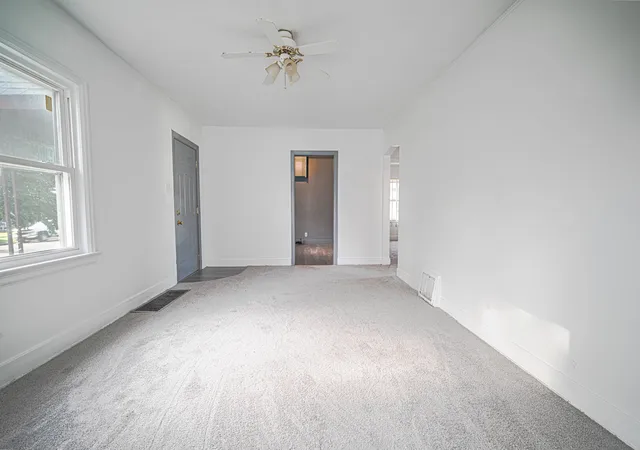 4th image of 682 S Osborn Ave, Kankakee, IL 60901 | MLS# 12667710