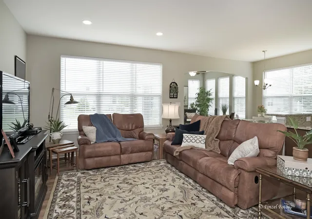Homes for sale in Pingree Grove, IL | 980 Prescott Ln, Pingree Grove, IL 60140 | MLS# 12667721