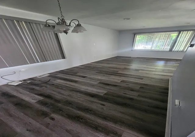 Photo 3 of Single family home for sale at 14116 S Hoxie Ave, Burnham, IL 60633 | MLS# 12667728 | Listing updated on 2026-10-08