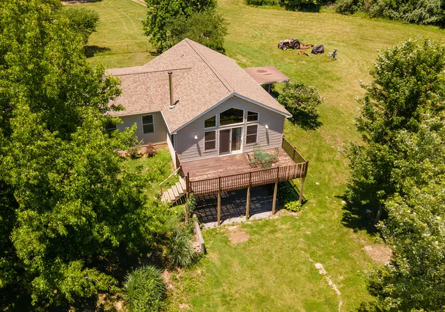 Photo 1 of Single family home for sale at 450 Clark School Rd, Desoto, IL 62924 | MLS# 12667731 | Listing updated on 2026-09-21