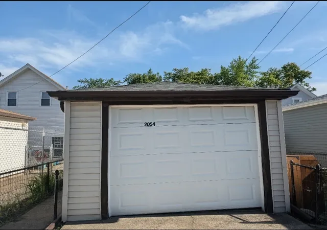 2nd image of 2054 York St, Blue Island, IL 60406 | MLS# 12667781