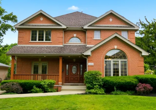 Photo 1 of Single family home for sale at 1825 S Fairview Ave, Park Ridge, IL 60068 | MLS# 12667805 | Listing updated on 2026-08-11