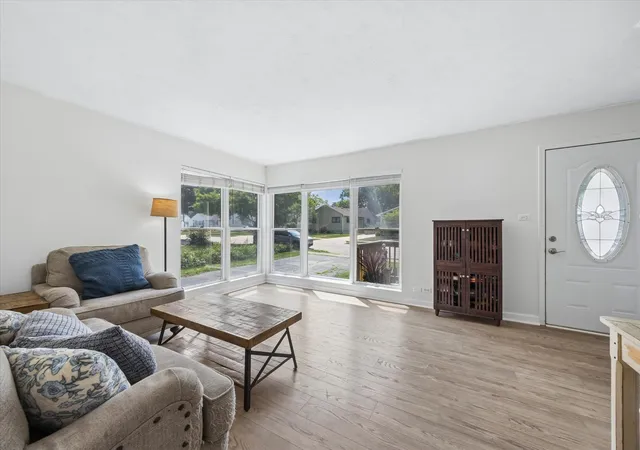 Photo 2 of Single family home for sale at 116 W Park Dr, Lombard, IL 60148 | MLS# 12667808 | Listing updated on 2026-08-10