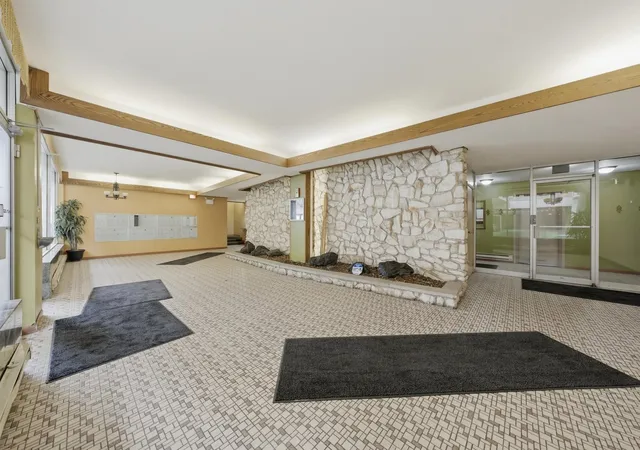 Homes for sale in Chicago, IL | 2772 E 75Th St, Chicago, IL 60649