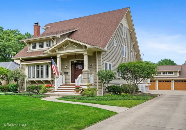 Homes for sale in La Grange, IL | 337 S Park Ave, La Grange, IL 60525 | MLS# 12667852