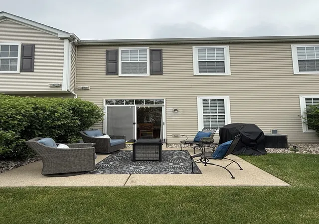 Homes for sale in Manhattan, IL | 25061 Clare Cir, Manhattan, IL 60442 | MLS# 12667915