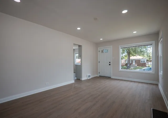 2nd image of 12915 S Parnell Ave, Chicago, IL 60628 | MLS# 12667967