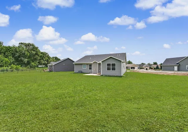Homes for sale in Urbana, IL | 707 N Abbey Rd, Urbana, IL 61802 | MLS# 12667998