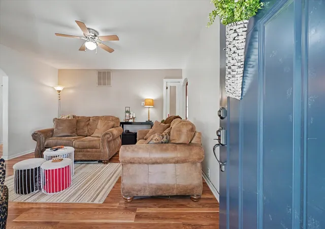 Photo 3 of Single family home for sale at 219 E 4th Street, Gibson City, IL 60936 | MLS# 12668066 | Listing updated on 2026-09-30