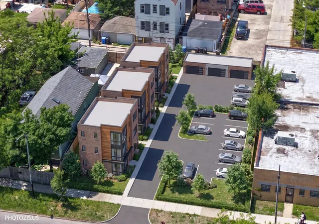 2nd image of 4930 S Western Ave, Chicago, IL 60609 | MLS# 12668102