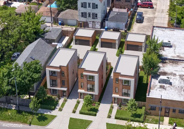 3rd image of 4930 S Western Ave, Chicago, IL 60609 | MLS# 12668102