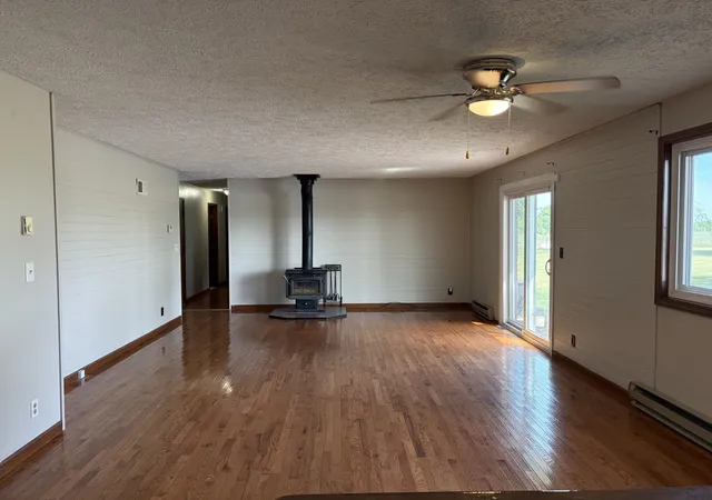 5th image of 136 N St Louis St, Elwood, IL 60421 | MLS# 12668111