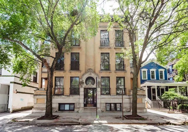 1st image of 445 W Fullerton Pkwy #L1A, Chicago, IL 60614 | MLS# 12668120