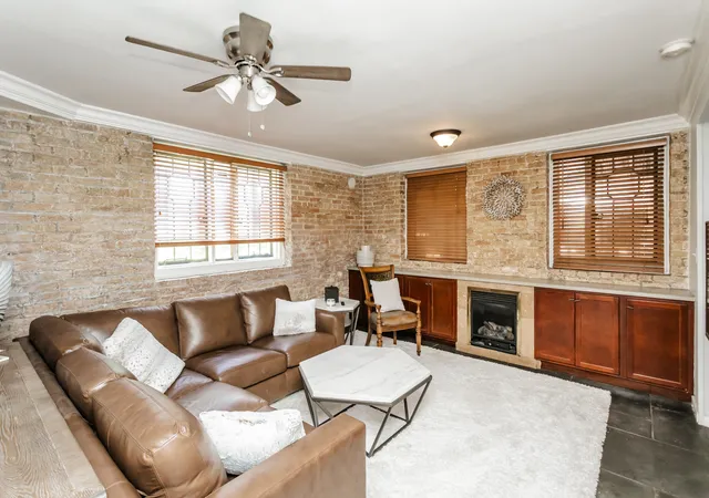 2nd image of 445 W Fullerton Pkwy #L1A, Chicago, IL 60614 | MLS# 12668120