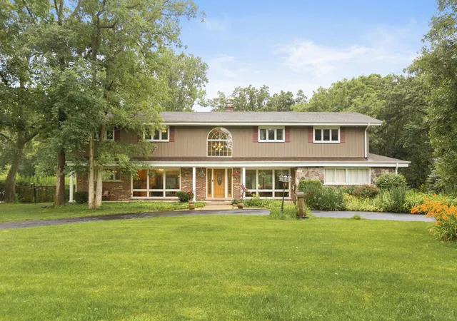 1st image of 2665 Crestwood Ln, Riverwoods, IL 60015 | MLS# 12668129