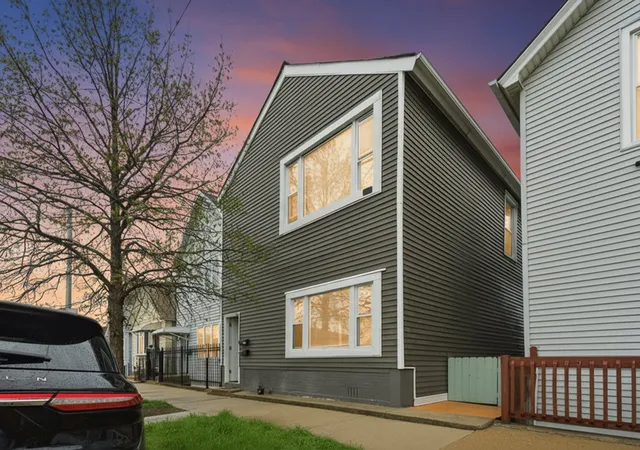 Homes for sale in Chicago, IL | 2643 S Hillock Ave, Chicago, IL 60608 | MLS# 12668172