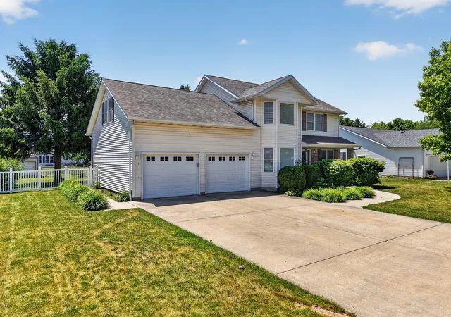 37th image of 817 Adrienne Ave, Ottawa, IL 61350 | MLS# 12668284