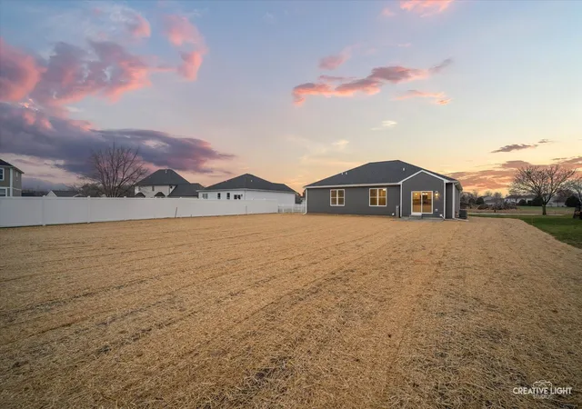 Homes for sale in Marengo, IL | 790 Cascade Dr, Marengo, IL 60152 | MLS# 12668326