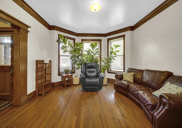 Listing Photo 4 - Condo for sale in building located at 5430 S May St, Chicago, IL 60609