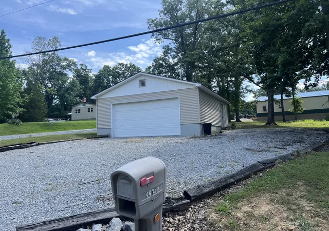 3rd image of 12808 N Shoreland Dr, Marion, IL 62959 | MLS# 12668436