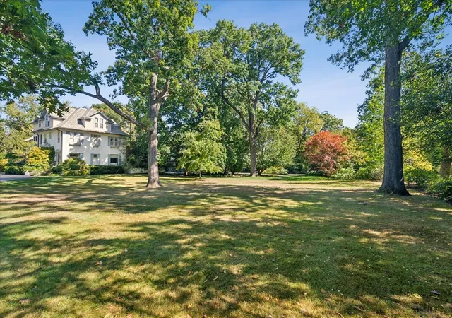 Homes for sale in Lake Forest, IL | 490 College Rd, Lake Forest, IL 60045 | MLS# 12668448