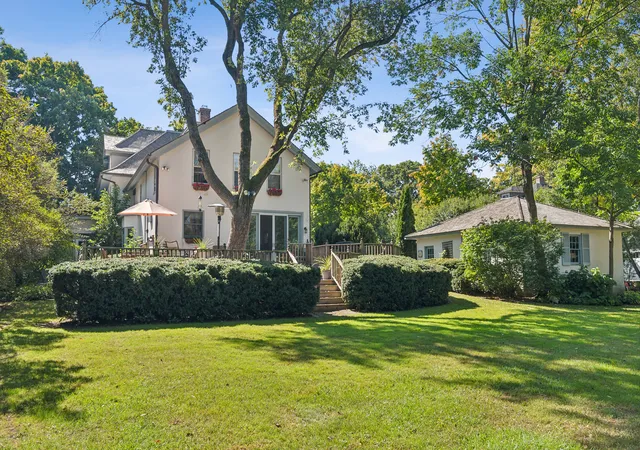 Homes for sale in Lake Forest, IL | 490 College Rd, Lake Forest, IL 60045 | MLS# 12668448