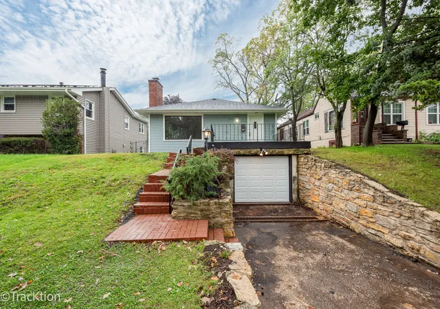 Photo 2 of Single family home for sale at 571 S Smith Blvd, Aurora, IL 60505 | MLS# 12668516 | Listing updated on 2026-10-07